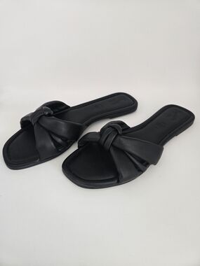 Seychelles Black Leather Knot Slide Sandals Italy Size 10 Square Toe